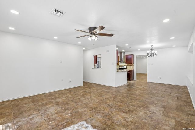 5614 Timber Trace St, San Antonio, TX 78250