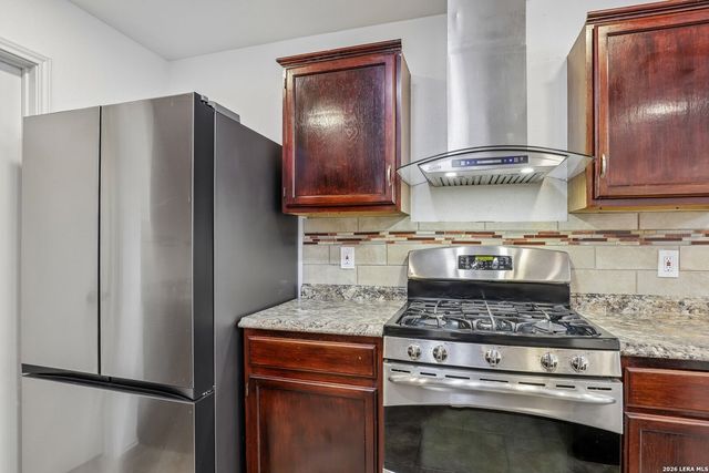 5614 Timber Trace St, San Antonio, TX 78250