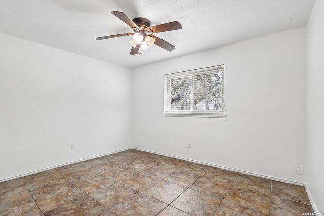 5614 Timber Trace St, San Antonio, TX 78250