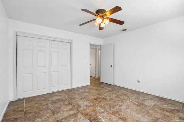 5614 Timber Trace St, San Antonio, TX 78250