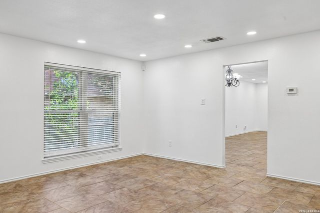 5614 Timber Trace St, San Antonio, TX 78250