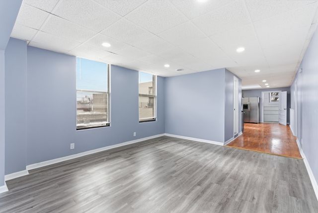 2014 N Whipple Street, Chicago, IL 60647