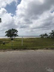 5336 Pale Moon Dr, Pensacola, FL 32507