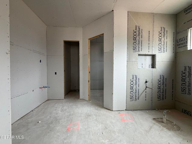 13921 Summer View Avenue, El Paso, TX 79928