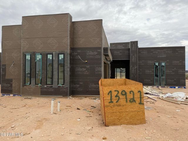13921 Summer View Avenue, El Paso, TX 79928