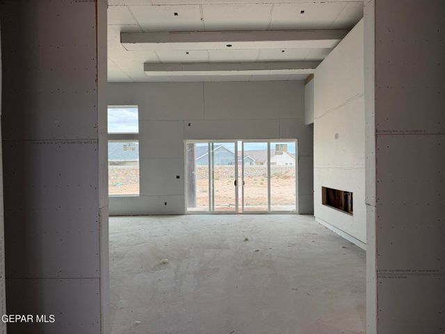 13921 Summer View Avenue, El Paso, TX 79928