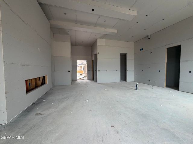 13921 Summer View Avenue, El Paso, TX 79928