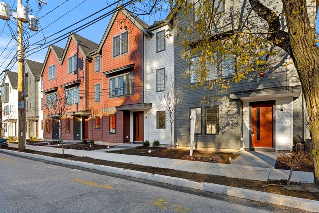 2 Elm Street 2, Newton, MA 02465