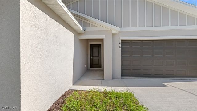 306 NE 26th TER, Cape Coral, FL 33909