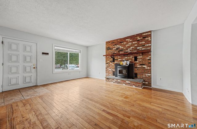 100 Ten Coat Lane 3A, Shelton, CT 06484