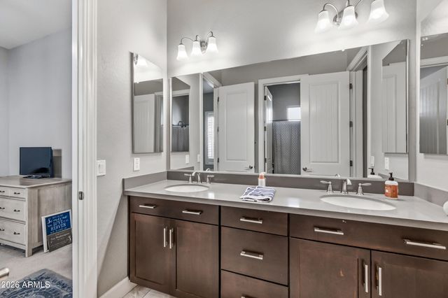 3801 S Granite Drive, Chandler, AZ 85286