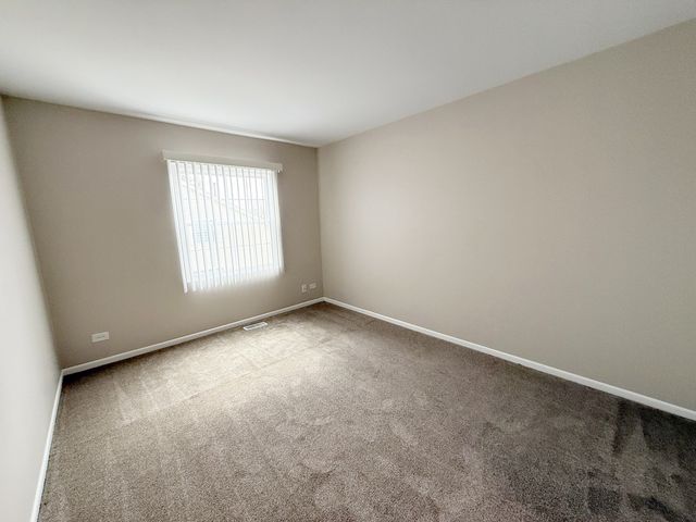 223 Butternut Lane, Streamwood, IL 60107