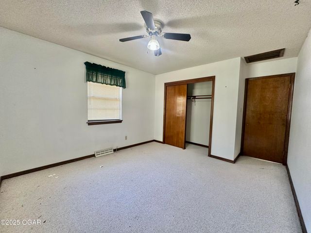205 McCutcheon Road, Joplin, MO 64804