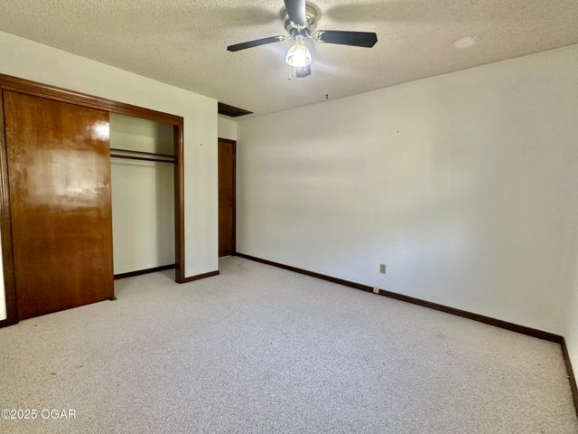 205 McCutcheon Road, Joplin, MO 64804