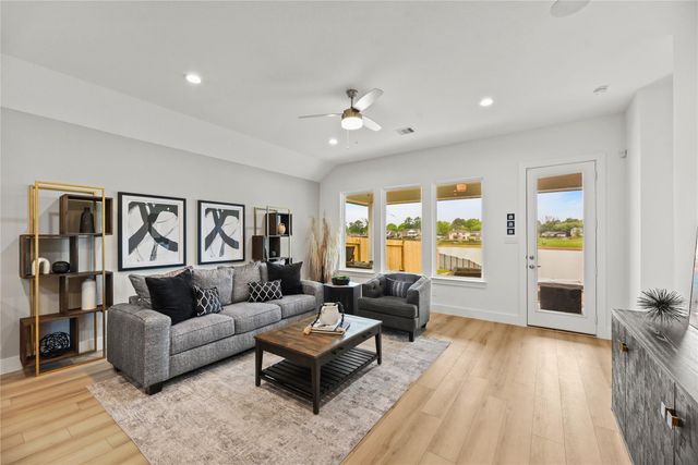 602 Paisley Harbor Court, Conroe, TX 77304