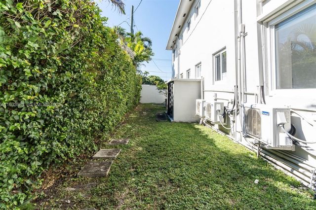 2190 SW 14th Ter 6, Miami, FL 33145