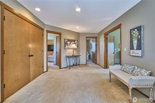 23707 231st Court SE, Maple Valley, WA 98038