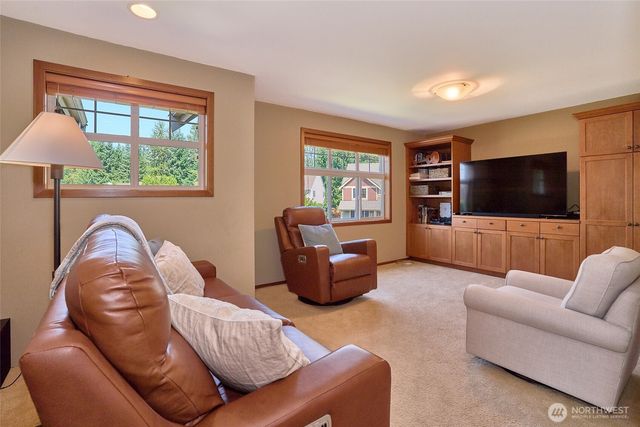 23707 231st Court SE, Maple Valley, WA 98038