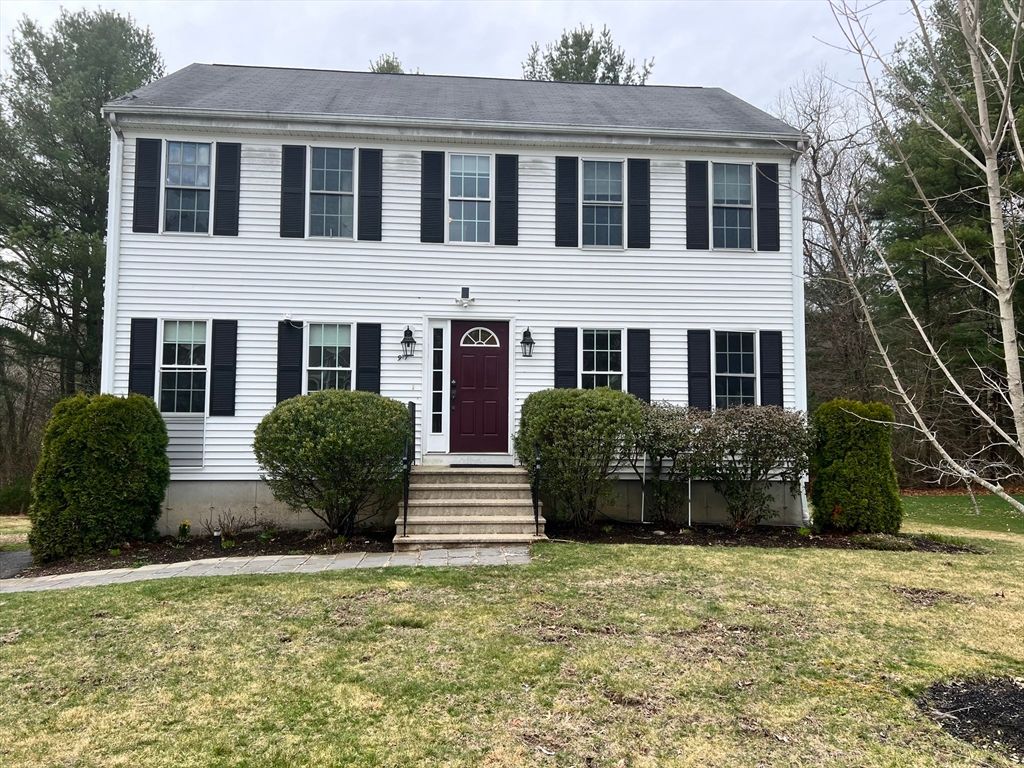 917 Dighton Woods Cir, Dighton, MA 02715