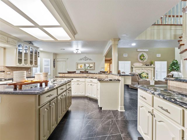 56 Valhalla Drive, Bay City, TX 77414