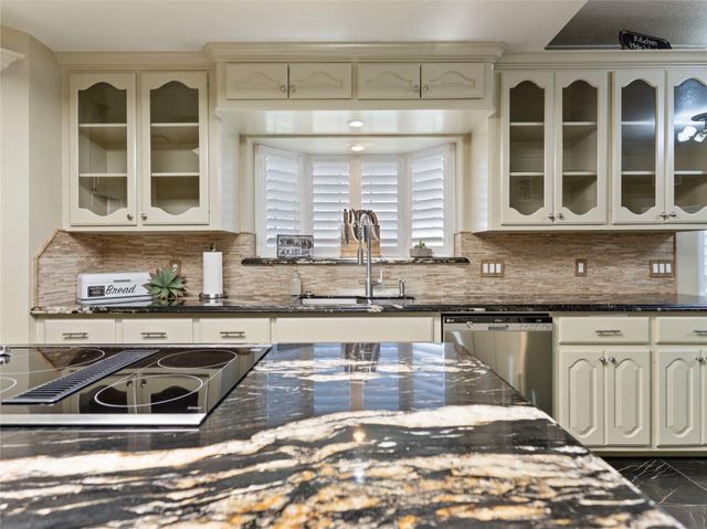 56 Valhalla Drive, Bay City, TX 77414