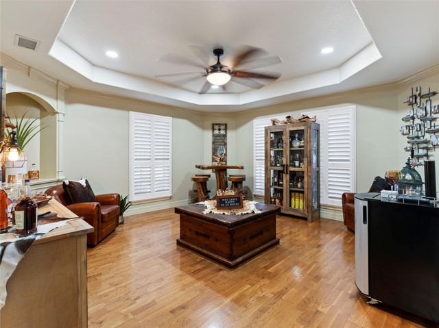 56 Valhalla Drive, Bay City, TX 77414