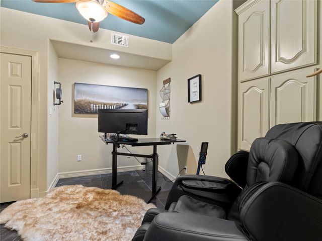 56 Valhalla Drive, Bay City, TX 77414