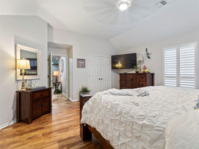 56 Valhalla Drive, Bay City, TX 77414