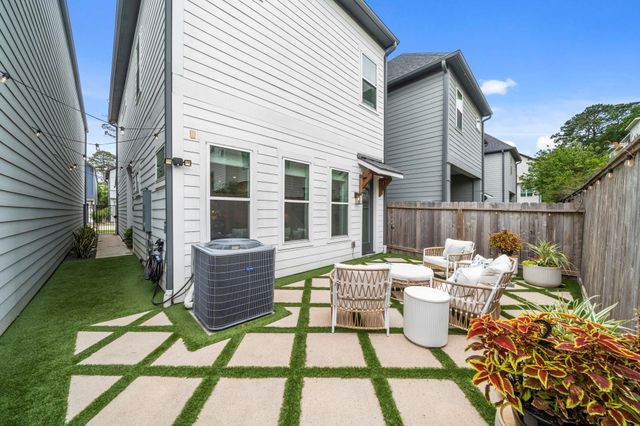 9018 Wellspring Drive, Houston, TX 77080