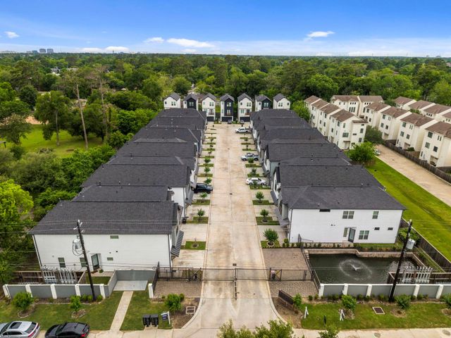 9018 Wellspring Drive, Houston, TX 77080
