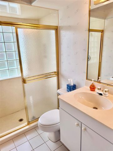 7402 FAIRLINKS COURT, Sarasota, FL 34243