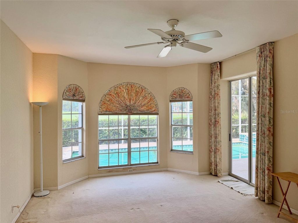 Image 12 of property listing at 7402 FAIRLINKS COURT, Sarasota, FL 34243