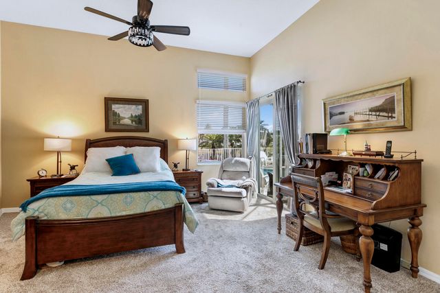 12841 Oak Knoll Drive, Palm Beach Gardens, FL 33418