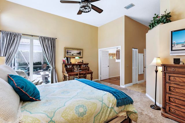 12841 Oak Knoll Drive, Palm Beach Gardens, FL 33418