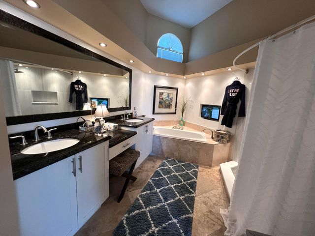 12841 Oak Knoll Drive, Palm Beach Gardens, FL 33418