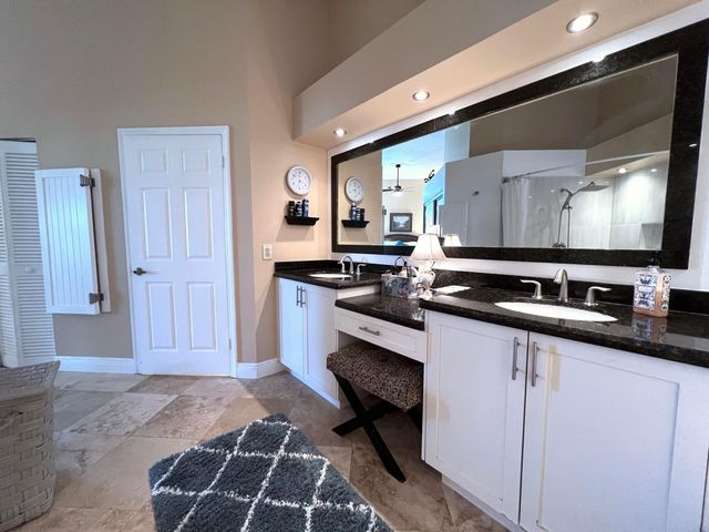 12841 Oak Knoll Drive, Palm Beach Gardens, FL 33418