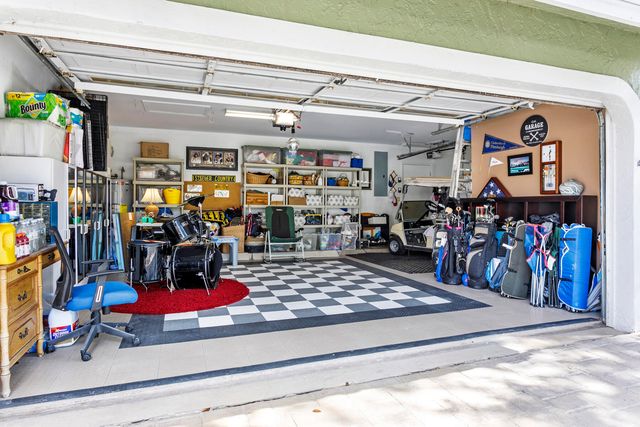 12841 Oak Knoll Drive, Palm Beach Gardens, FL 33418