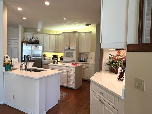 12841 Oak Knoll Drive, Palm Beach Gardens, FL 33418