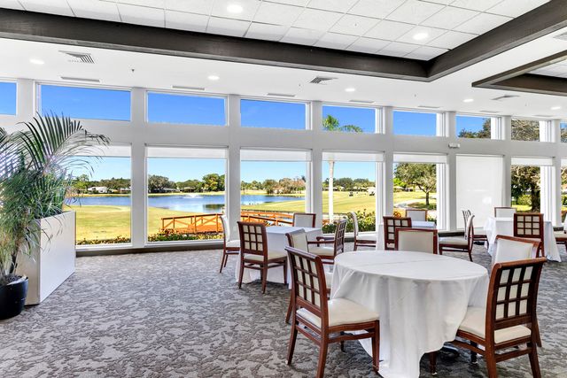 12841 Oak Knoll Drive, Palm Beach Gardens, FL 33418