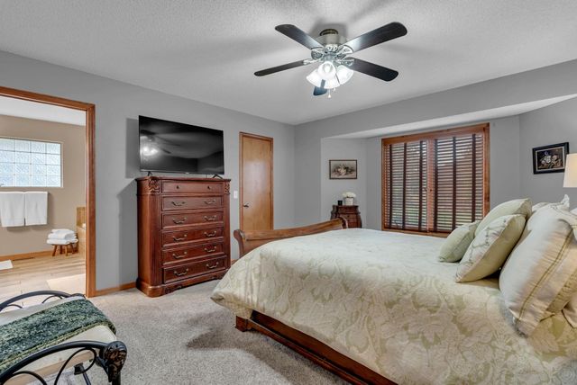 2105 Beltline, Newton, KS 67114