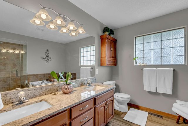 2105 Beltline, Newton, KS 67114