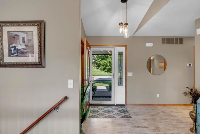 2105 Beltline, Newton, KS 67114