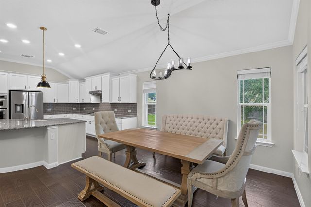 809 Lorraine CV, Round Rock, TX 78665