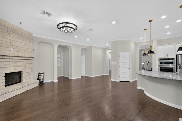 809 Lorraine CV, Round Rock, TX 78665