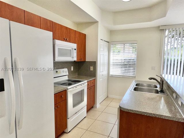 4974 E White Mangrove Way E 4974, Dania Beach, FL 33312