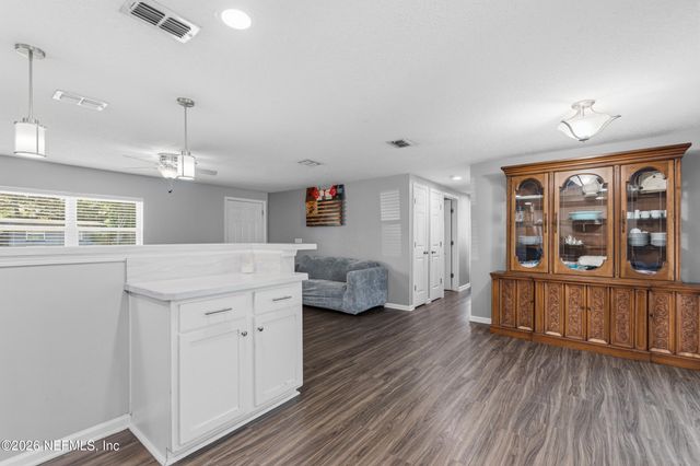 11515 SOFORENKO Drive, Jacksonville, FL 32218