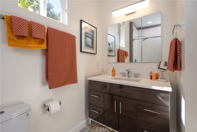 2244 N La Paz, Claremont, CA 91711