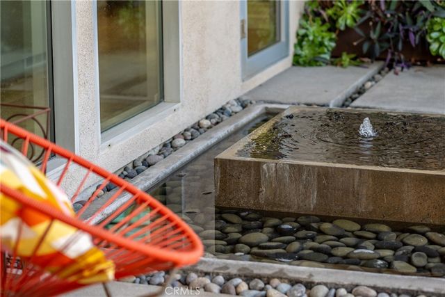 2244 N La Paz, Claremont, CA 91711