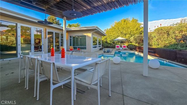 2244 N La Paz, Claremont, CA 91711