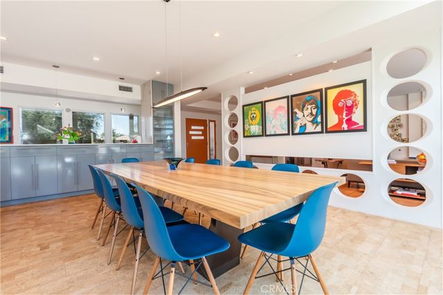 2244 N La Paz, Claremont, CA 91711